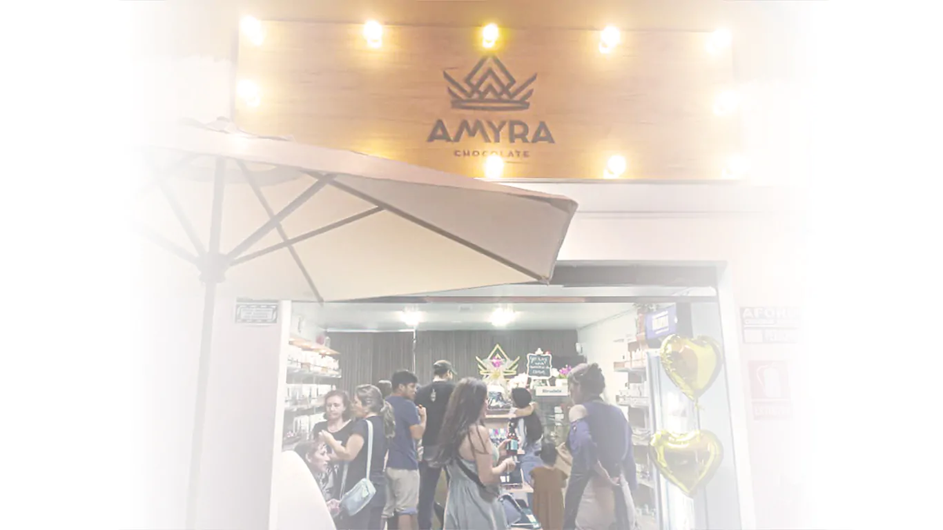 Amyra entrance 1